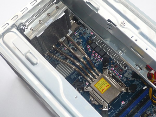 076-shuttle-sz270r9-installazione-componenti-fissaggio-dissipatore