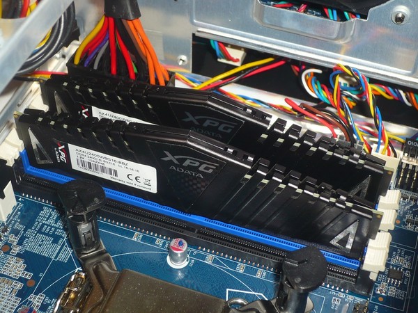 080-shuttle-sz270r9-installazione-componenti-moduli-memoria