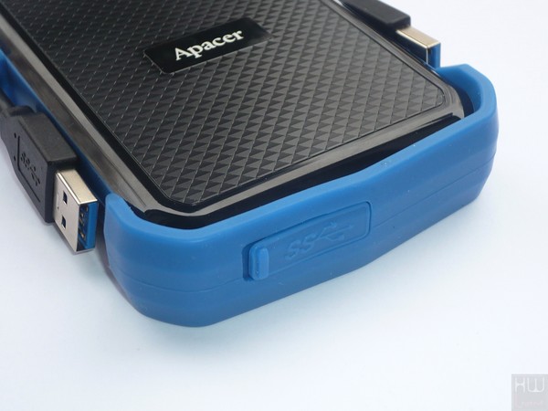 036-apacer-ac631-foto-disco-particolare-connettore-usb