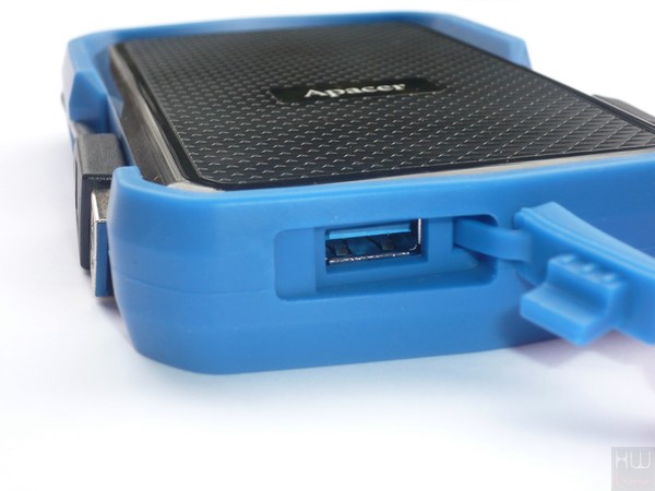 038-apacer-ac631-foto-disco-particolare-connettore-usb