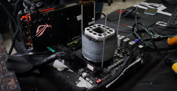 AMD_Ryzen_7_2700X_-_6_GHz_azoto_-_1