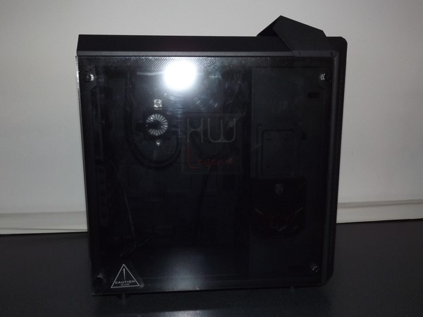DeepCool_Gamer_Storm_Baronkase_LIQUID_-_Uno_sguardo_allesterno_-_7