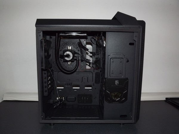DeepCool_Gamer_Storm_Baronkase_LIQUID_-_Uno_sguardo_allinterno