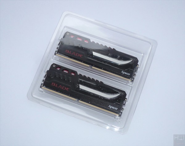 011-apacer-blade-fire-ddr4-foto-confezione-interno-particolare-blister