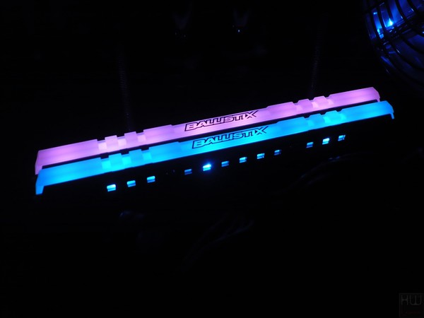 057-crucial-ballistix-tactical-tracer-rgb-ballistix-mod-utility-led-control-esempi-illuminazione