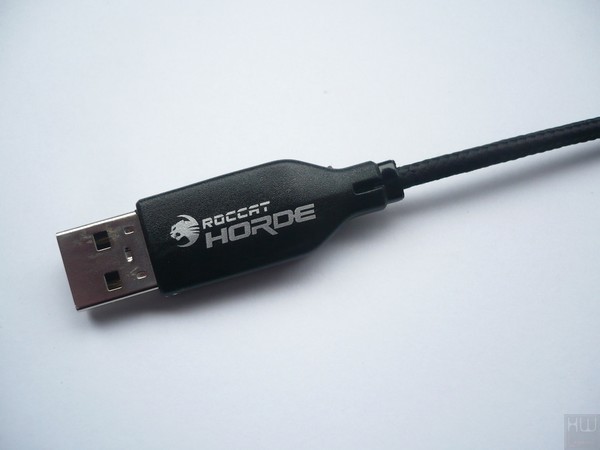 045-roccat-horde-aimo-foto-tastiera-particolare-cavo-collegamento-connettore