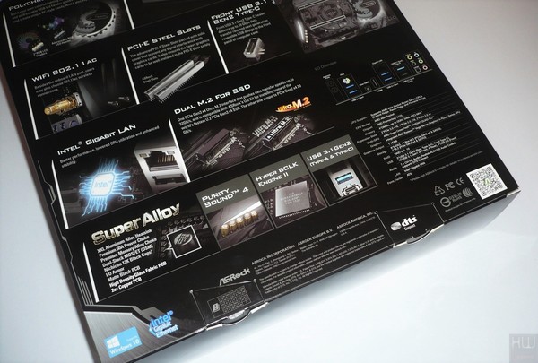 016-asrock-x470-taichi-foto-confezione-retro-dettagli
