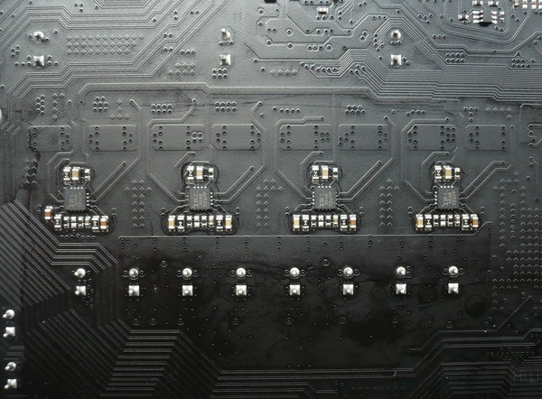 037-asrock-x470-taichi-foto-scheda-zona-socket-circuiteria-dettagli