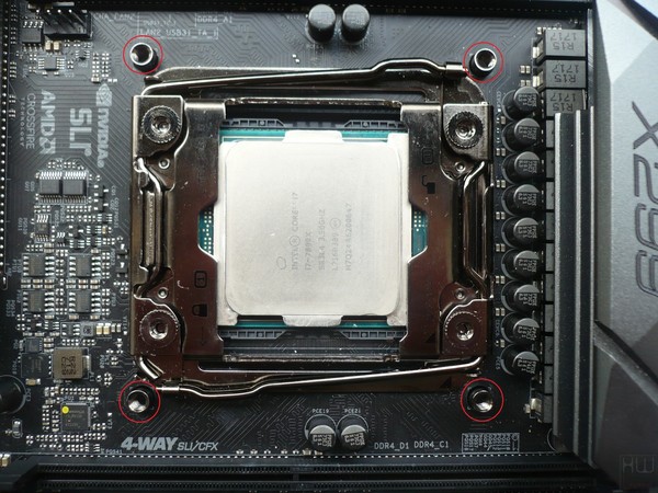 045-deepcool-castle-240-rgb-aio-installazione-preparazione-scheda-madre-2