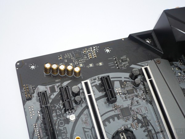 054-asrock-x470-taichi-foto-scheda-comparto-audio-purity-sound4