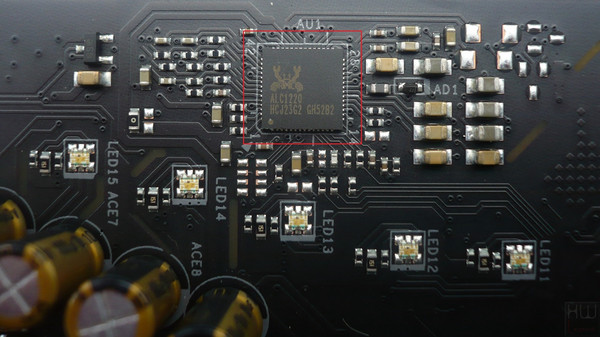 055a-asrock-x470-taichi-foto-scheda-comparto-audio-purity-sound4-codec-realtek