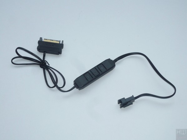 056-deepcool-castle-240-rgb-aio-installazione-controller-rgb