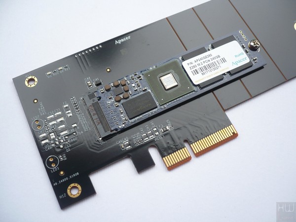 031-apacer-commando-ssd-pcie-foto-varie-disassemblaggio-adattatore-dettagli