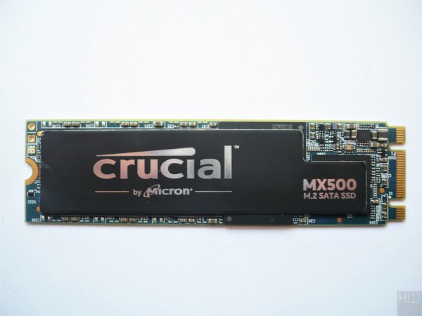 013-crucial-mx500-m2-ssd-foto-fronte