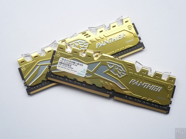 022-apacer-panther-rage-rgb-ddr4-foto-moduli-varie