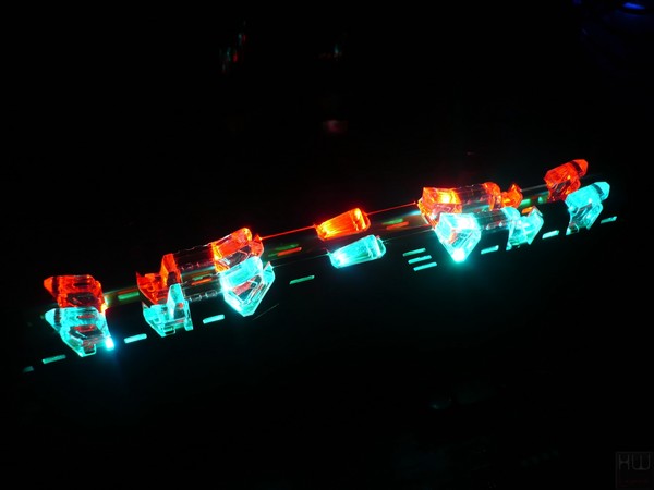 030-apacer-panther-rage-rgb-ddr4-foto-moduli-esempi-illuminazione