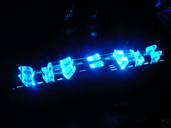 033-apacer-panther-rage-rgb-ddr4-foto-moduli-esempi-illuminazione