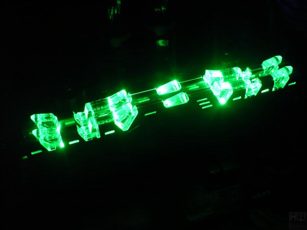 034-A-apacer-panther-rage-rgb-ddr4-foto-moduli-esempi-illuminazione