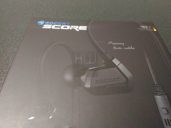 ROCCAT_Score_-_Confezione_e_Bundle_-_6