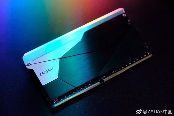 Zadak_DDR4_Double_Capacity_DC_-_1