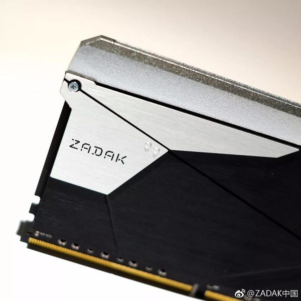 Zadak_DDR4_Double_Capacity_DC_-_4