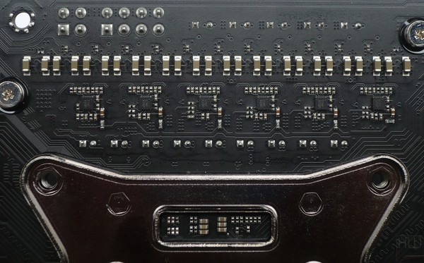 044-asrock-x299-oc-formula-foto-scheda-zona-socket-dettagli-circuiteria-phase-doubler