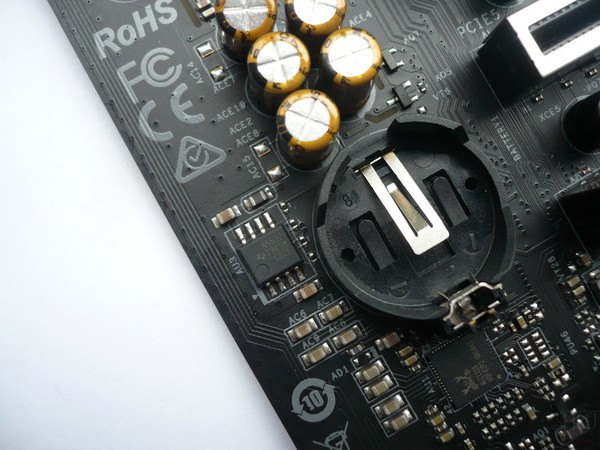 067-asrock-x299-oc-formula-foto-scheda-comparto-audio-purity-sound4-amplificatore-cuffie-ne5532