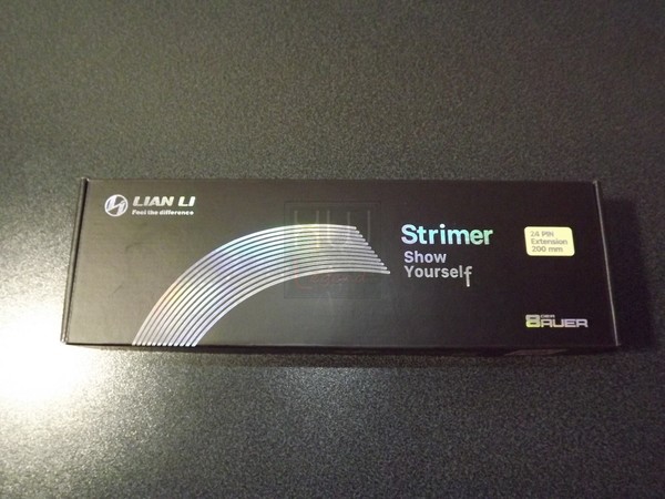 Confezione_e_Bundle_-_Lian_Li_Strimer_24_pin_-_2