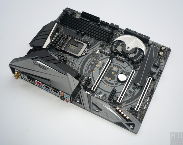 036-asrock-z390-taichi-ultimate-foto-scheda-fronte-large