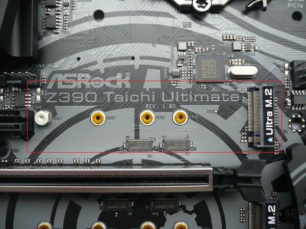 059-asrock-z390-taichi-ultimate-foto-scheda-connettore-ultra-m2