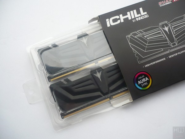 013-inno3d-ichill-memory-ddr4-foto-confezione-apertura