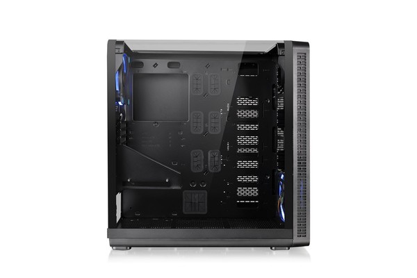 016-thermaltake-view37-riing-edition-specifiche-foto-case-varie