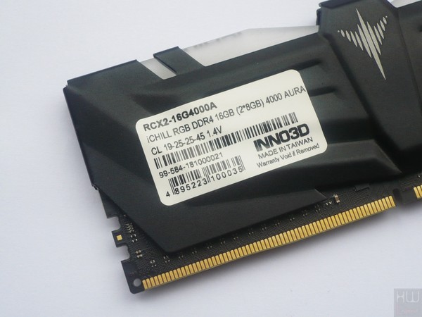 029-inno3d-ichill-memory-ddr4-foto-moduli-varie-etichetta