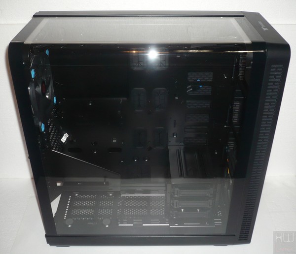 038-thermaltake-view37-riing-edition-foto-case-laterale-sinistro