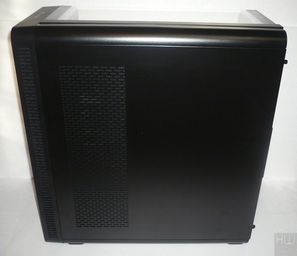 042-thermaltake-view37-riing-edition-foto-case-laterale-destro