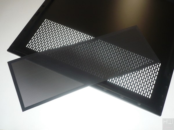 045-thermaltake-view37-riing-edition-foto-case-laterale-destro-dettagli-filtro