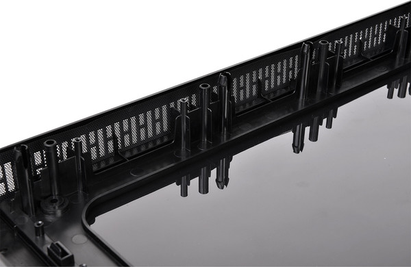 047-thermaltake-view37-riing-edition-foto-case-pannello-frontale-dettaglio-filtro