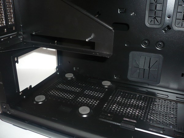 063-thermaltake-view37-riing-edition-foto-case-interno-vano-psu-atx